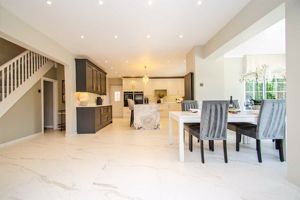 Photo 30- click for photo gallery